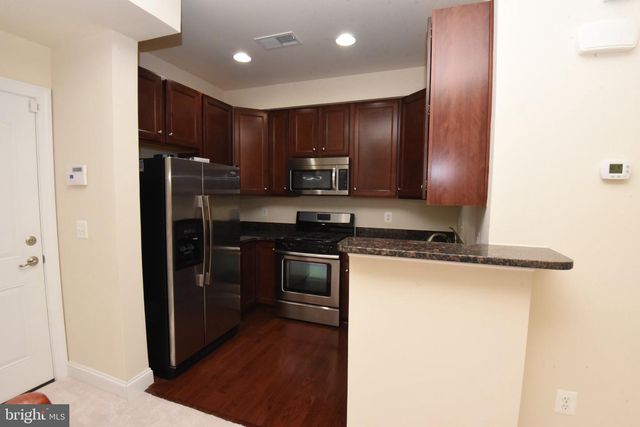 2358 MERSEYSIDE DR, Woodbridge, VA 22191