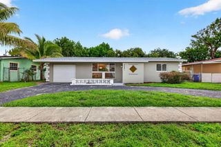 2241 SW 67th Lane, Miramar, FL 33023