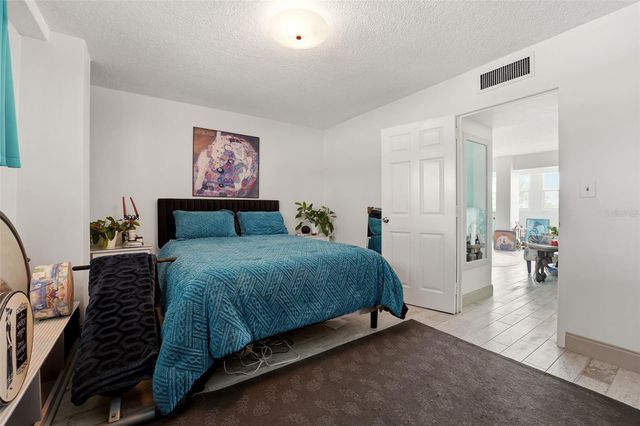 33 S GULFSTREAM AVENUE 404, Sarasota, FL 34236