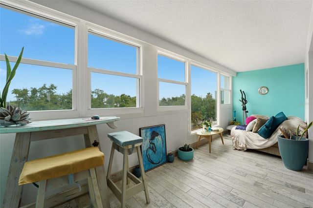 33 S GULFSTREAM AVENUE 404, Sarasota, FL 34236