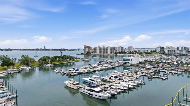 33 S GULFSTREAM AVENUE 404, Sarasota, FL 34236