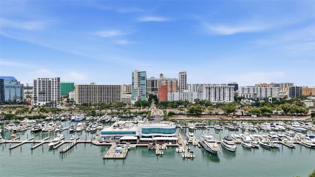33 S GULFSTREAM AVENUE 404, Sarasota, FL 34236