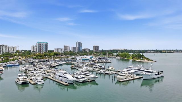 33 S GULFSTREAM AVENUE 404, Sarasota, FL 34236