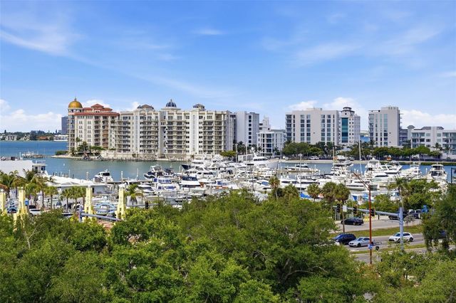 33 S GULFSTREAM AVENUE 404, Sarasota, FL 34236