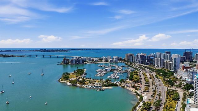 33 S GULFSTREAM AVENUE 404, Sarasota, FL 34236
