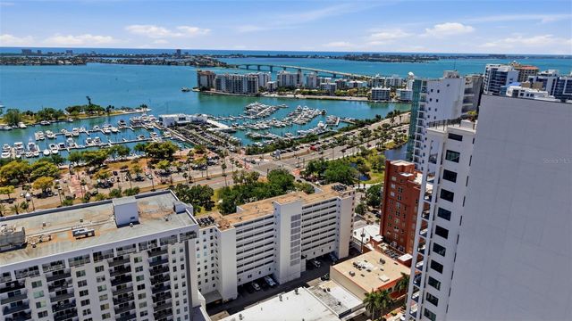 33 S GULFSTREAM AVENUE 404, Sarasota, FL 34236