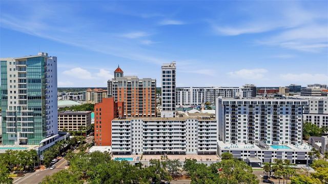 33 S GULFSTREAM AVENUE 404, Sarasota, FL 34236