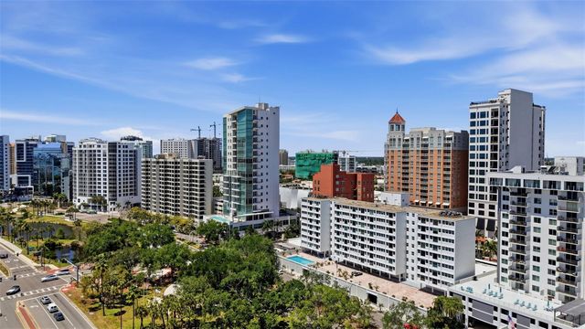 33 S GULFSTREAM AVENUE 404, Sarasota, FL 34236