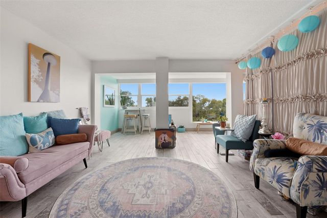 33 S GULFSTREAM AVENUE 404, Sarasota, FL 34236