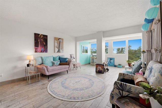 33 S GULFSTREAM AVENUE 404, Sarasota, FL 34236