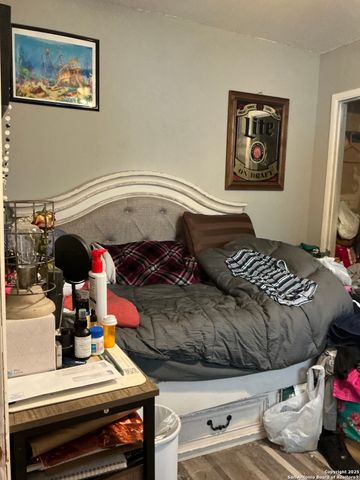 755 G, San Antonio, TX 78220