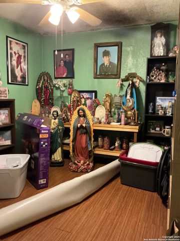 755 G, San Antonio, TX 78220