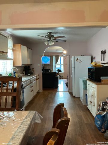 755 G, San Antonio, TX 78220