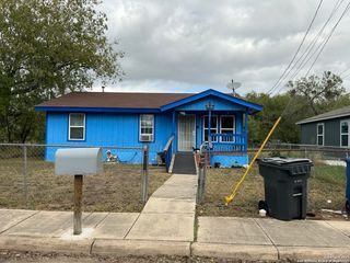 755 G, San Antonio, TX 78220