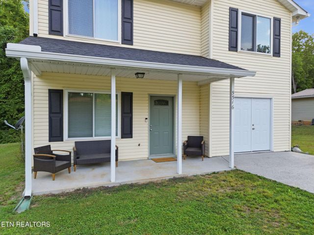 5516 W Emory Rd, Powell, TN 37849