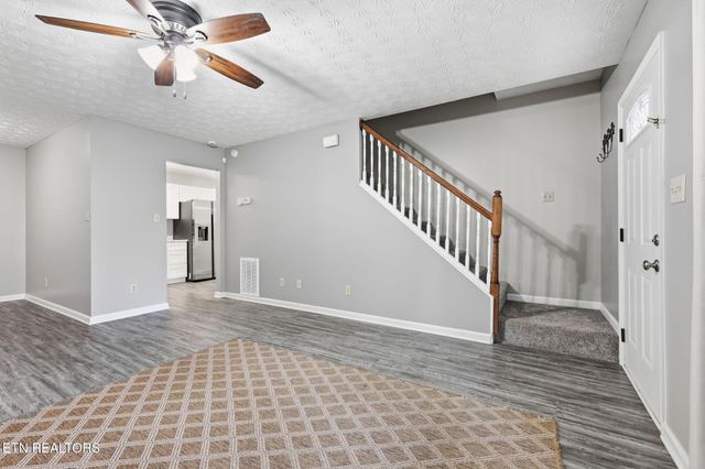 5516 W Emory Rd, Powell, TN 37849