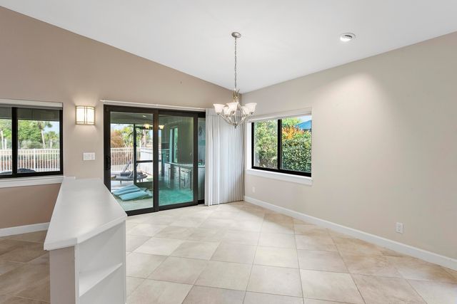 4194 SW Gleneagle Circle, Palm City, FL 34990