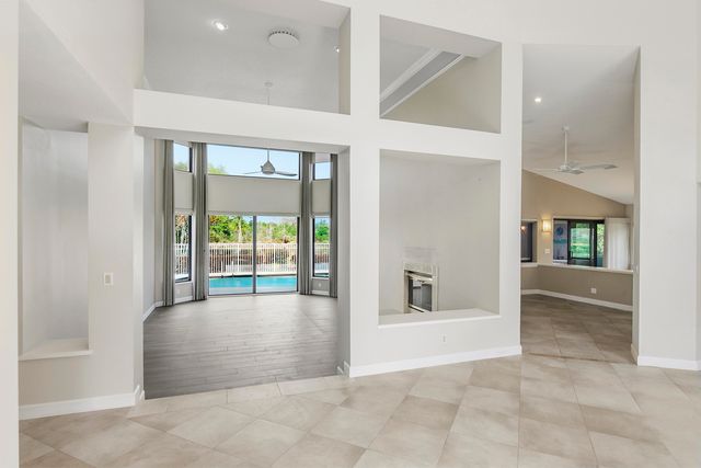 4194 SW Gleneagle Circle, Palm City, FL 34990