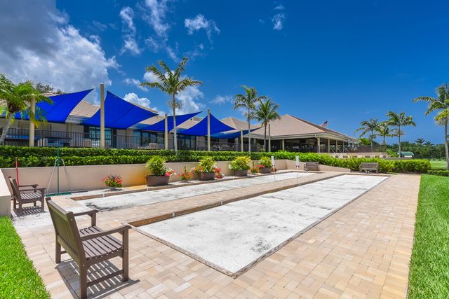 4194 SW Gleneagle Circle, Palm City, FL 34990