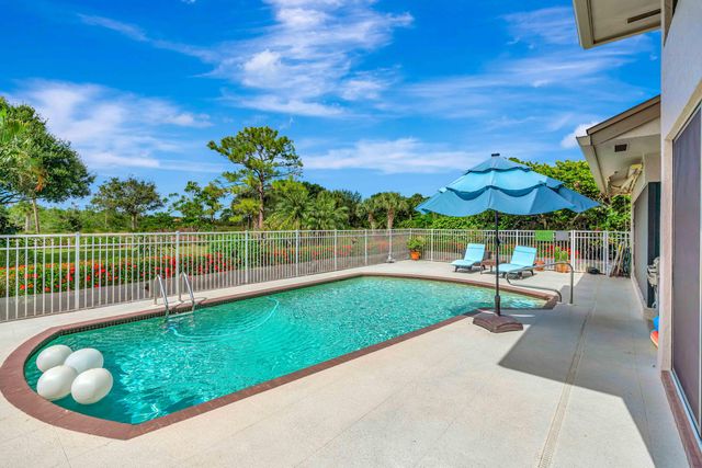 4194 SW Gleneagle Circle, Palm City, FL 34990