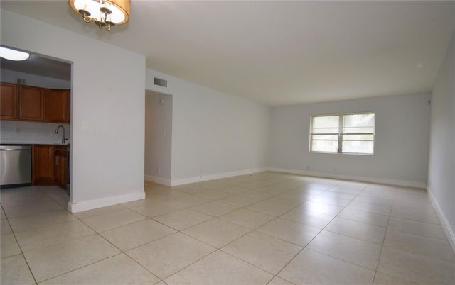 9 NE 19TH Court 119C, Wilton Manors, FL 33305