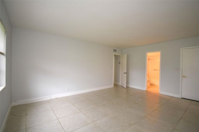 9 NE 19TH Court 119C, Wilton Manors, FL 33305