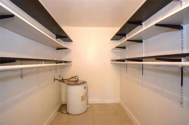 9 NE 19TH Court 119C, Wilton Manors, FL 33305
