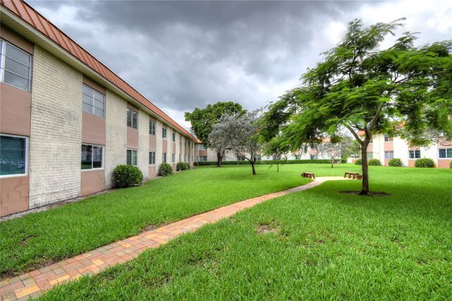 9 NE 19TH Court 119C, Wilton Manors, FL 33305