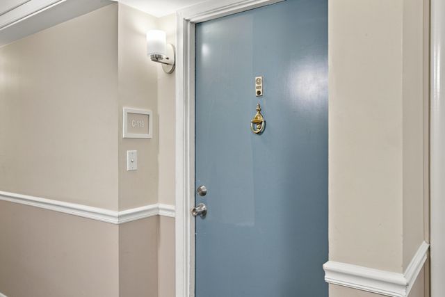 9 NE 19TH Court 119C, Wilton Manors, FL 33305