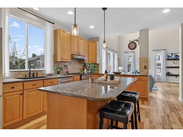 6214 Devinney Cir, Arvada, CO 80004