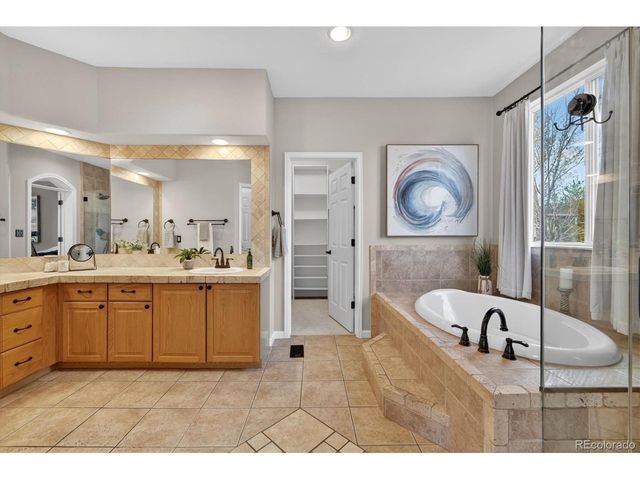6214 Devinney Cir, Arvada, CO 80004