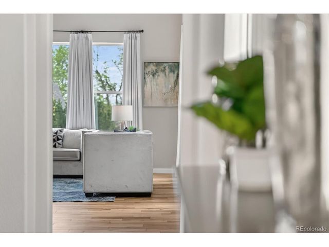 6214 Devinney Cir, Arvada, CO 80004