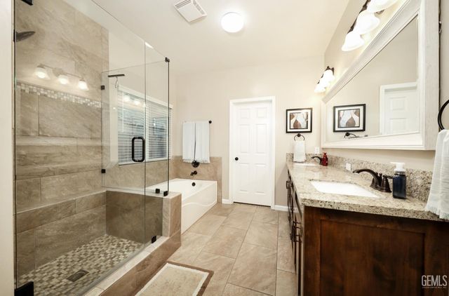 12601 Larkin Drive, Bakersfield, CA 93312