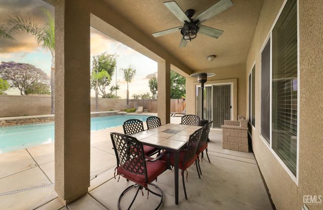 12601 Larkin Drive, Bakersfield, CA 93312
