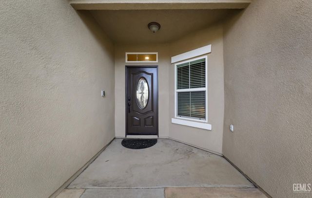 12601 Larkin Drive, Bakersfield, CA 93312