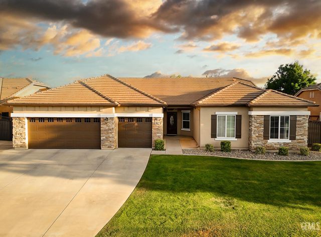 12601 Larkin Drive, Bakersfield, CA 93312