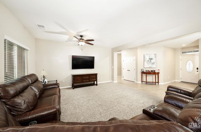 12601 Larkin Drive, Bakersfield, CA 93312
