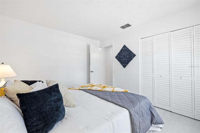 5265 E BAY DRIVE 114, Clearwater, FL 33764