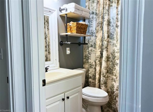 162 Lonetree Drive, Advance, NC 27006