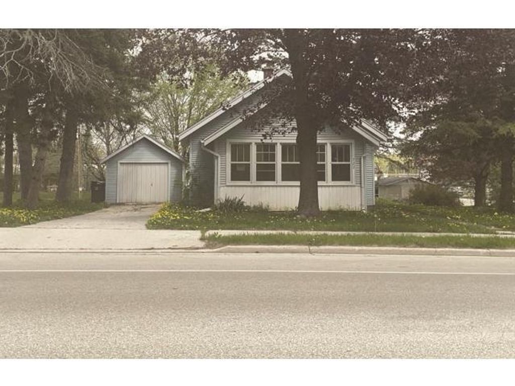 722 WESTERN AVENUE, Plymouth, WI 53073