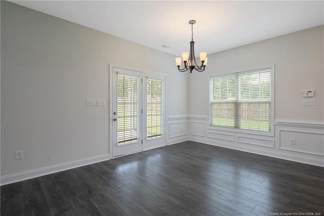 109 E 6th Avenue, Raeford, NC 28376