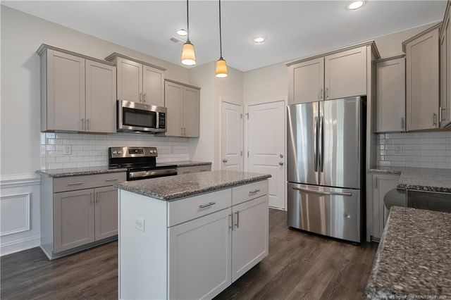 109 E 6th Avenue, Raeford, NC 28376