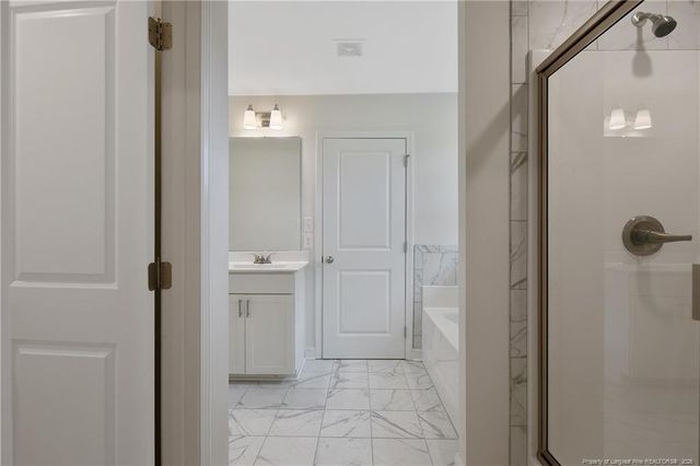 109 E 6th Avenue, Raeford, NC 28376