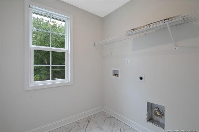 109 E 6th Avenue, Raeford, NC 28376