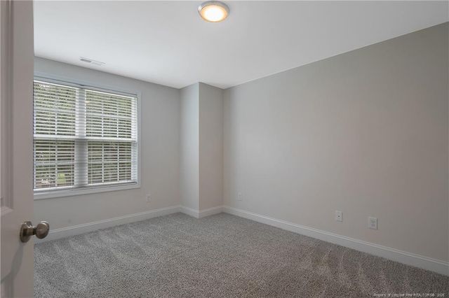 109 E 6th Avenue, Raeford, NC 28376