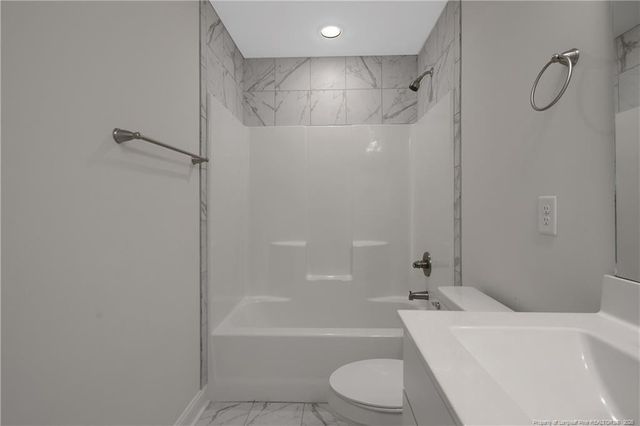 109 E 6th Avenue, Raeford, NC 28376