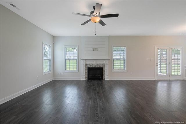 109 E 6th Avenue, Raeford, NC 28376