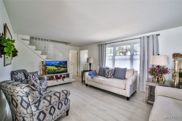 6994 Lincoln Avenue Extension, Lockport Town, NY 14094