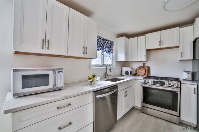 6994 Lincoln Avenue Extension, Lockport Town, NY 14094