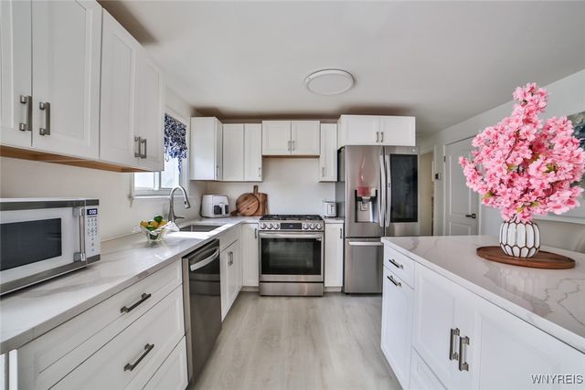 6994 Lincoln Avenue Extension, Lockport Town, NY 14094